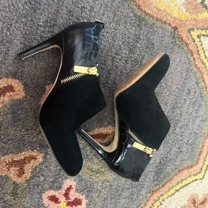 Michael Kors black leather/suede heels